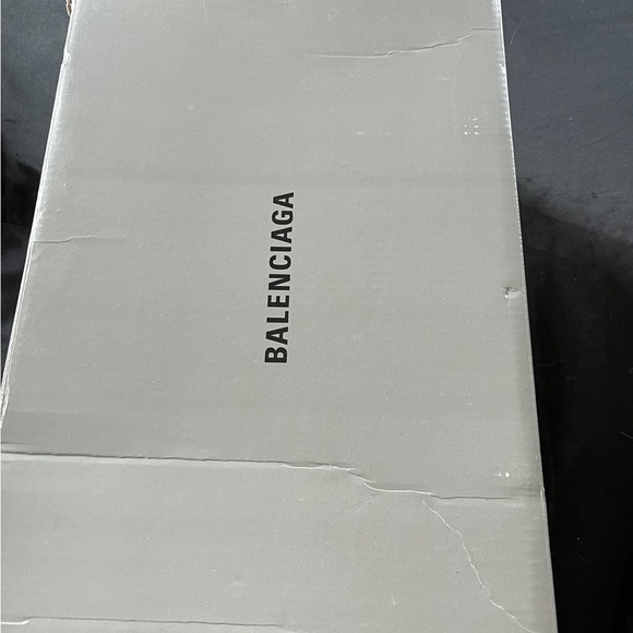 Women’s sneakers - Picture 3 of 6